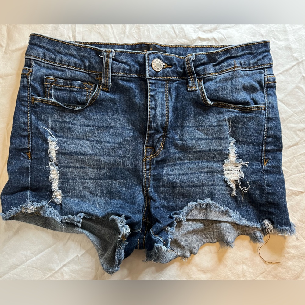 KLIQUE B Comfy Distressed Dark Wash Jean Shorts Raw Hem, Size Small